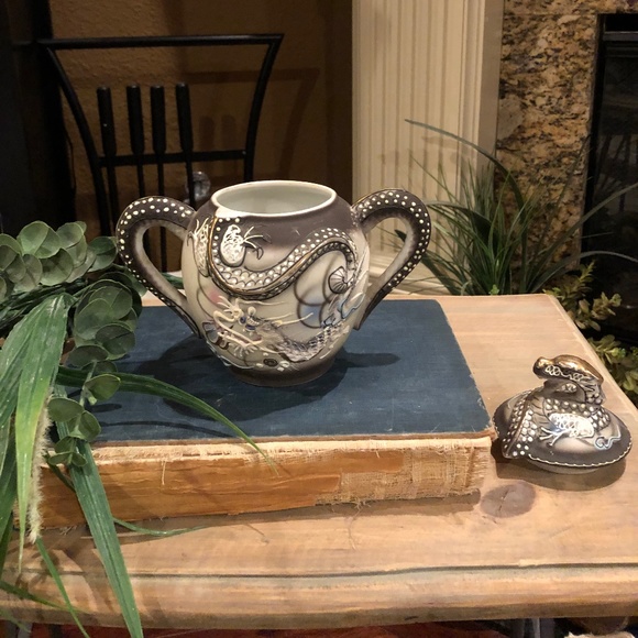 Vintage Nippon Dragonware Moriage Porcelain Teapot . 6 x 7 Inches - Picture 7 of 12